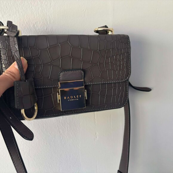 Radley London Handbag - Picture 2 of 3